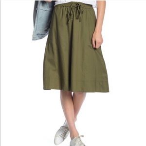 Made well olive tie front skirt
